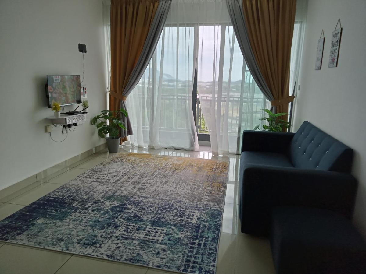 Fz Almyra Homestay Kajang Bagian luar foto